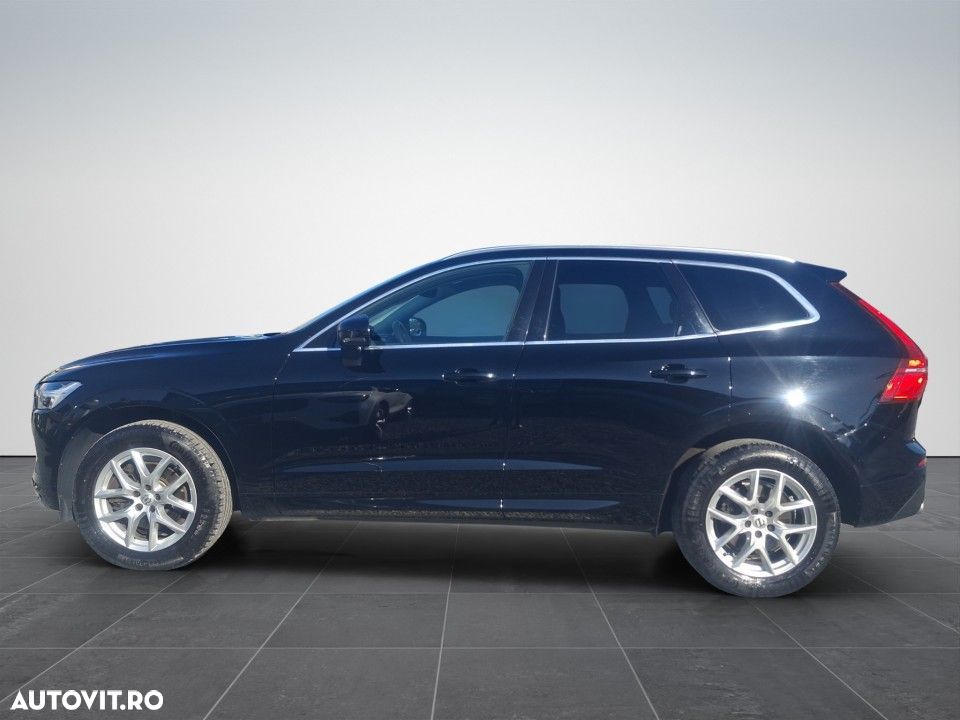 Volvo XC 60 D5 AWD Momentum - 2