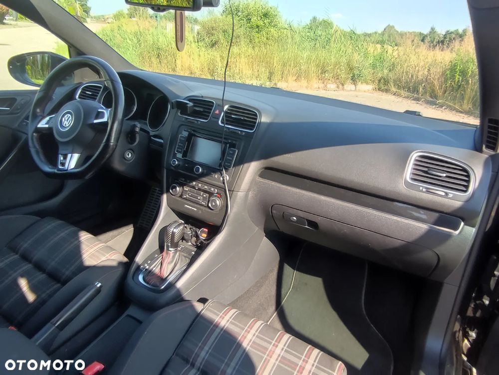 Volkswagen Golf 2.0 GTI DSG - 10