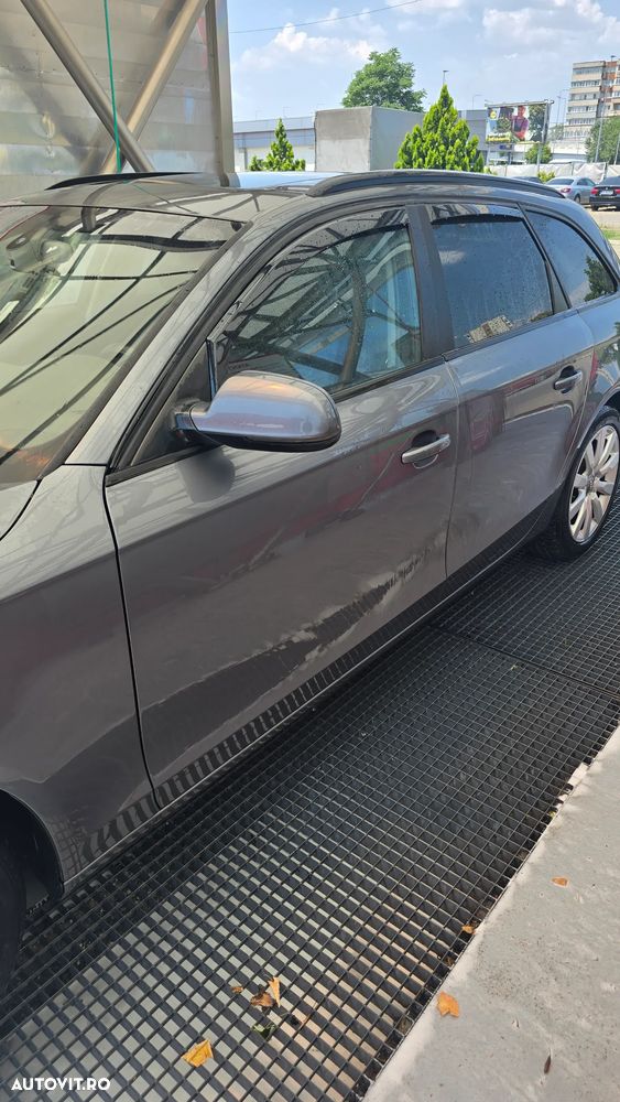 Audi A4 Limuzina 2.0 TDI DPF quattro Attraction - 13