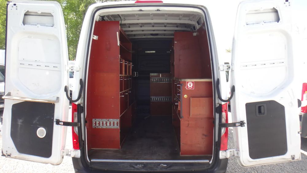 Mercedes-Benz Sprinter - 7
