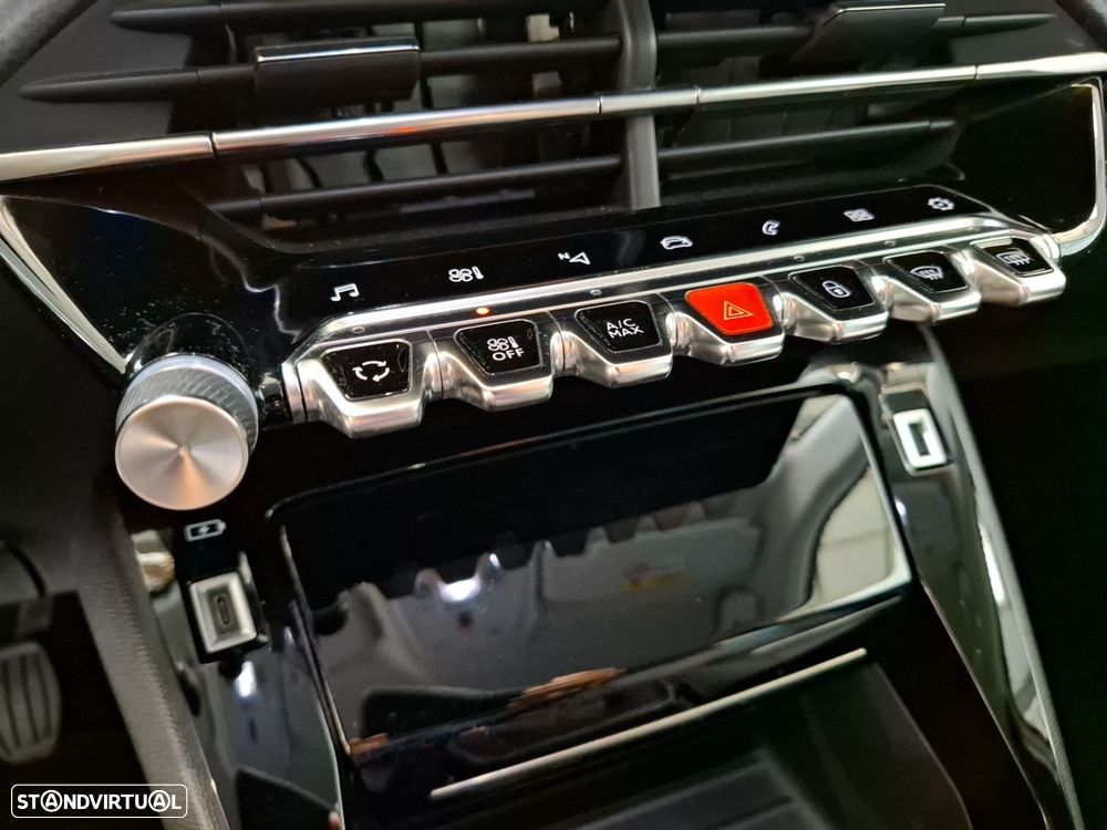 Peugeot 2008 1.2 PureTech Allure Pack - 22