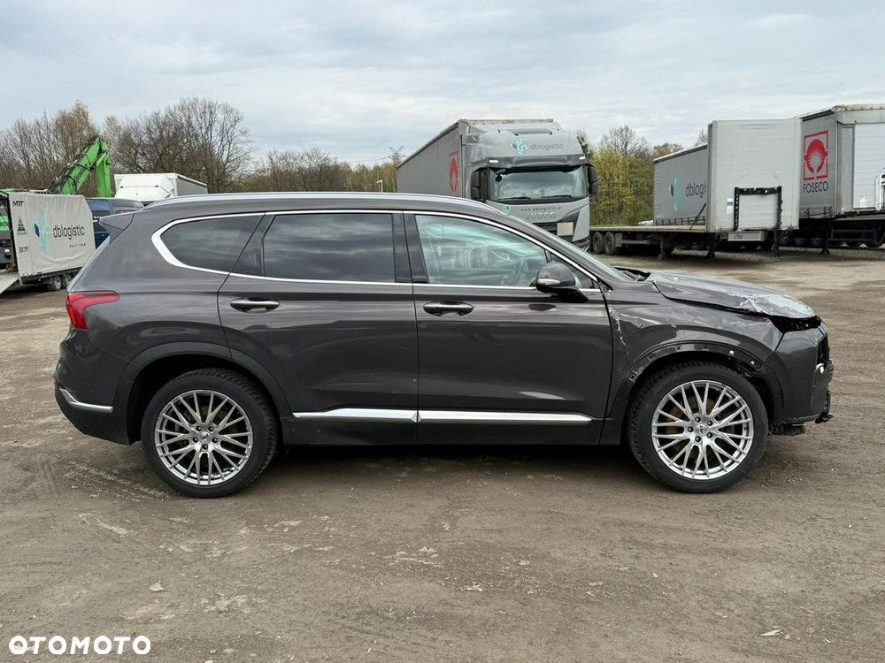 Hyundai Santa Fe - 5