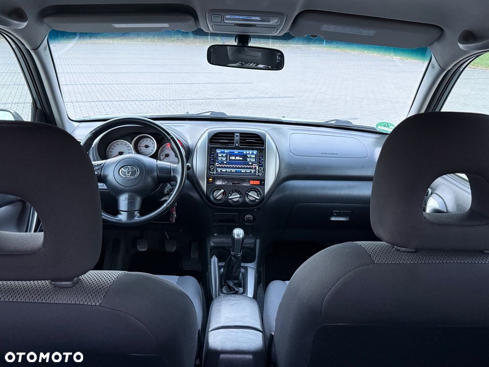 Toyota RAV4 - 19