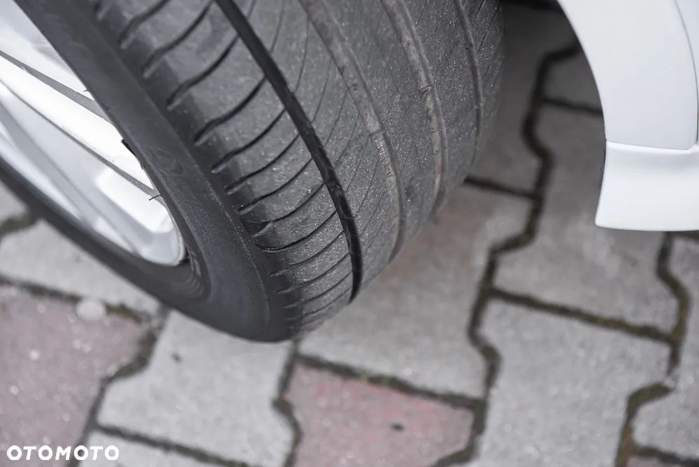 Ford Kuga 1.5 EcoBoost 4WD Titanium - 35