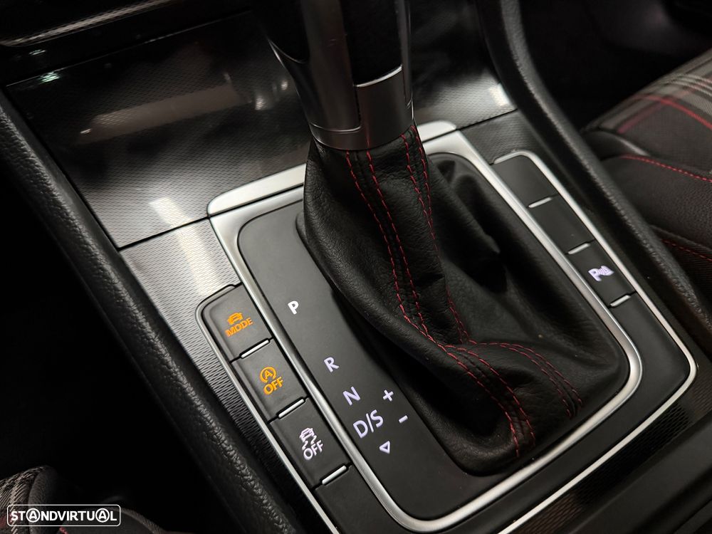 VW Golf 2.0 TSi GTi DSG - 20