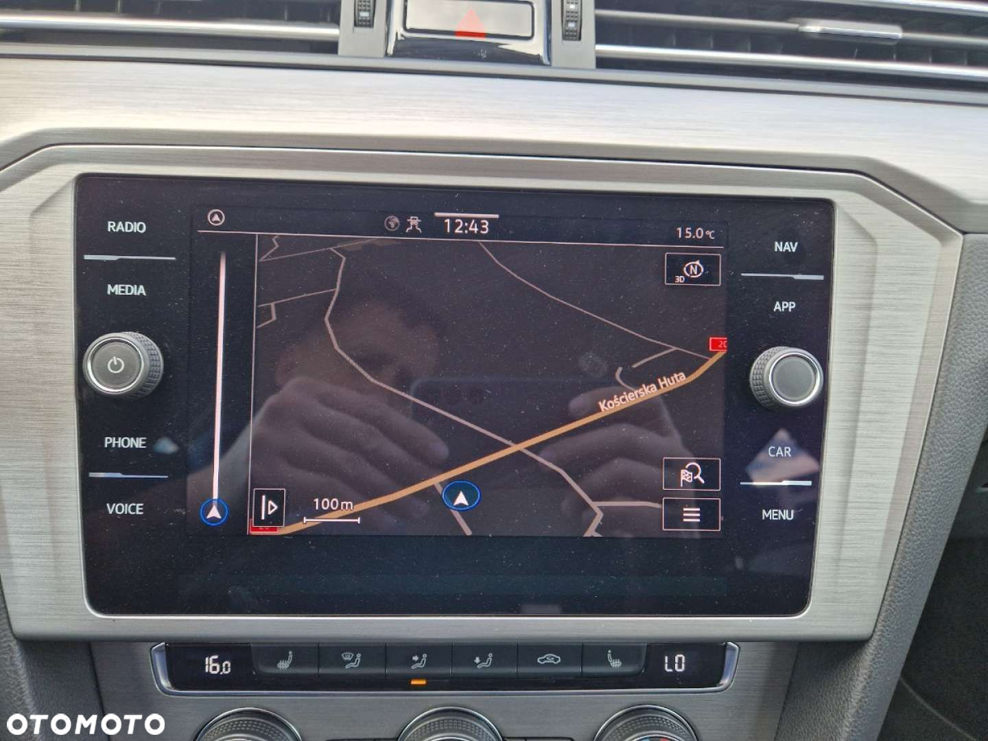 Volkswagen Passat Variant 2.0 TDI SCR DSG - 13
