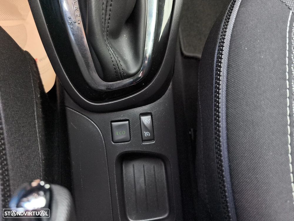 Renault Captur 1.5 dCi Exclusive EDC - 19