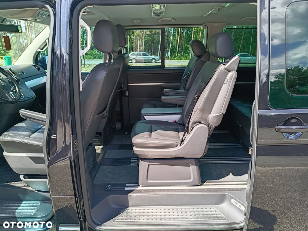 Volkswagen Multivan - 8