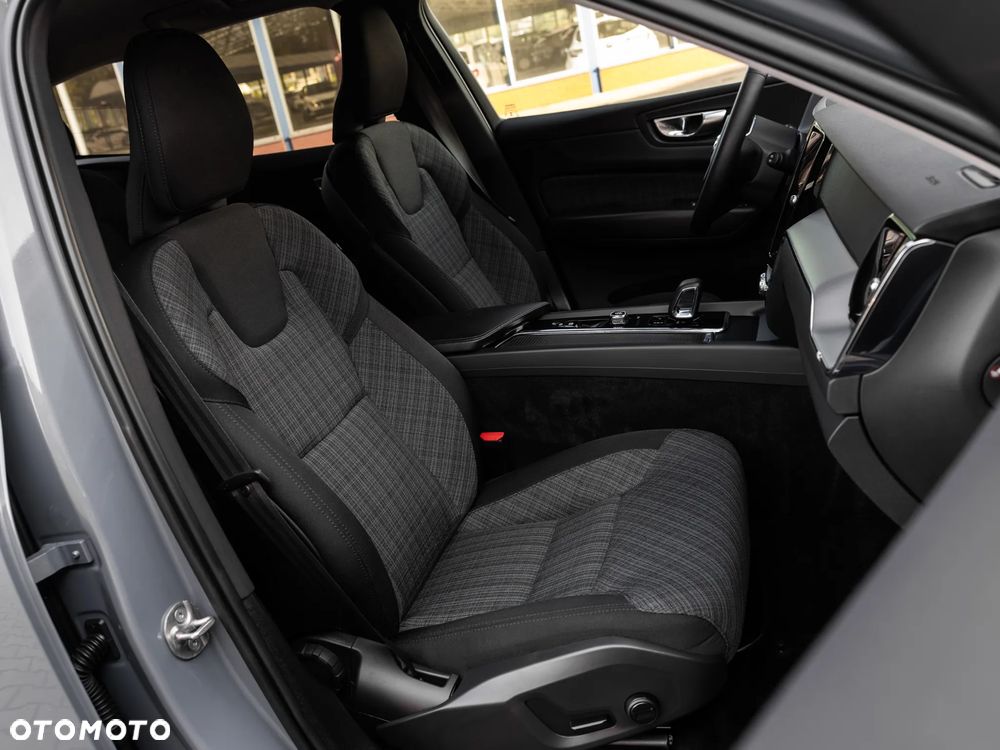 Volvo XC 60 B4 B Core - 27