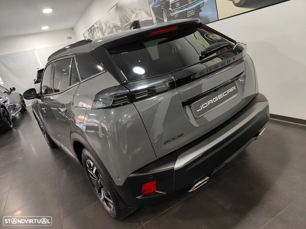 Peugeot 2008 1.2 PureTech Allure EAT8 - 24