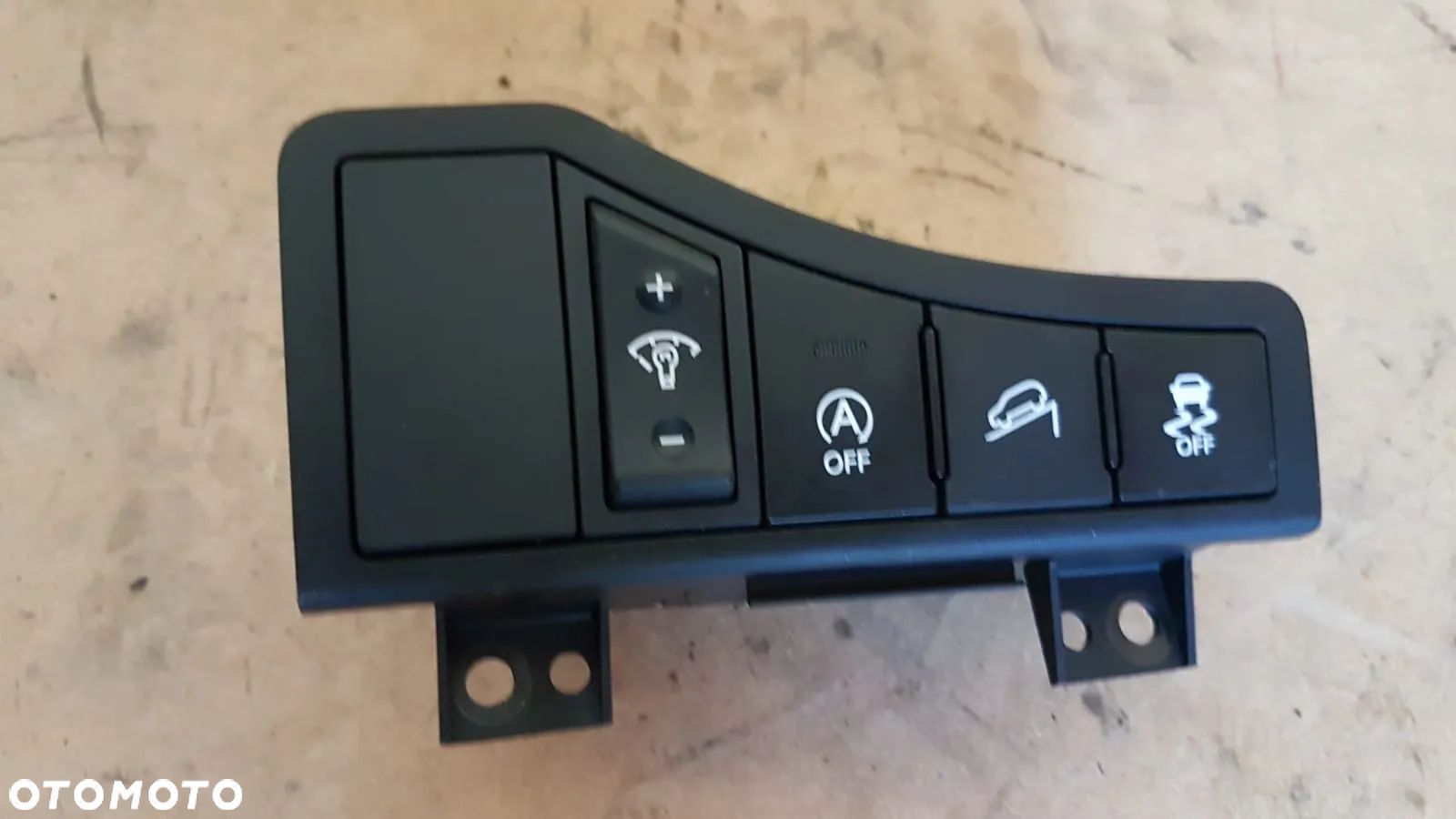 PANEL PRZEŁĄCZNIK KIA SPORTAGE III 93700-3U120WK - 1