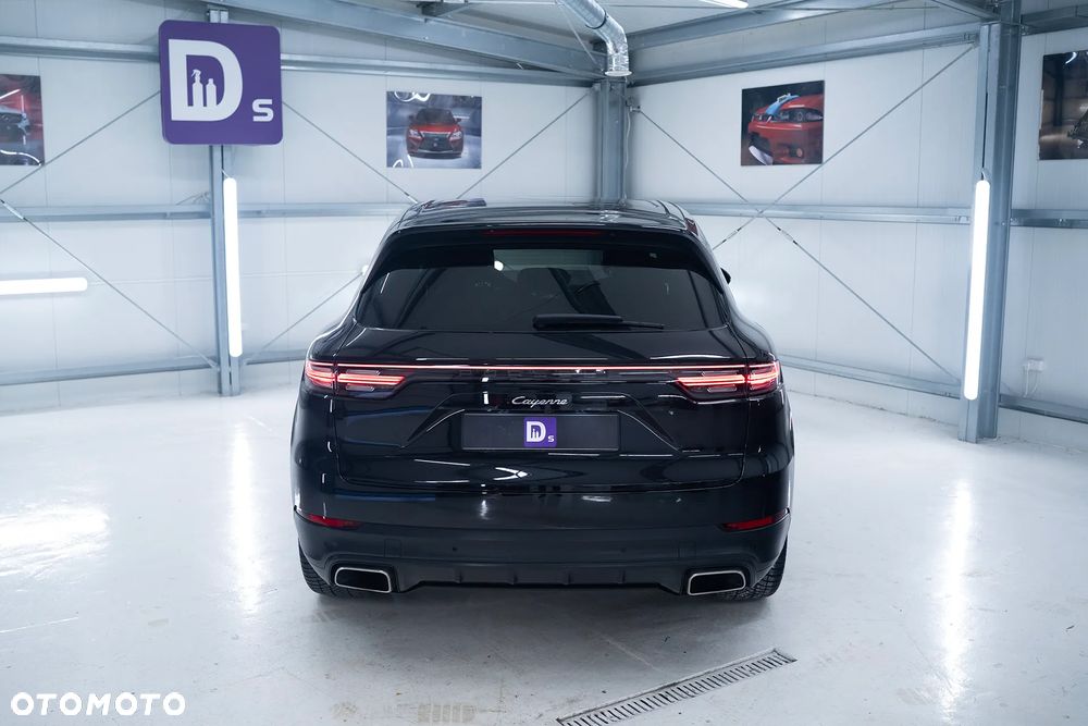 Porsche Cayenne Platinum Edition - 4