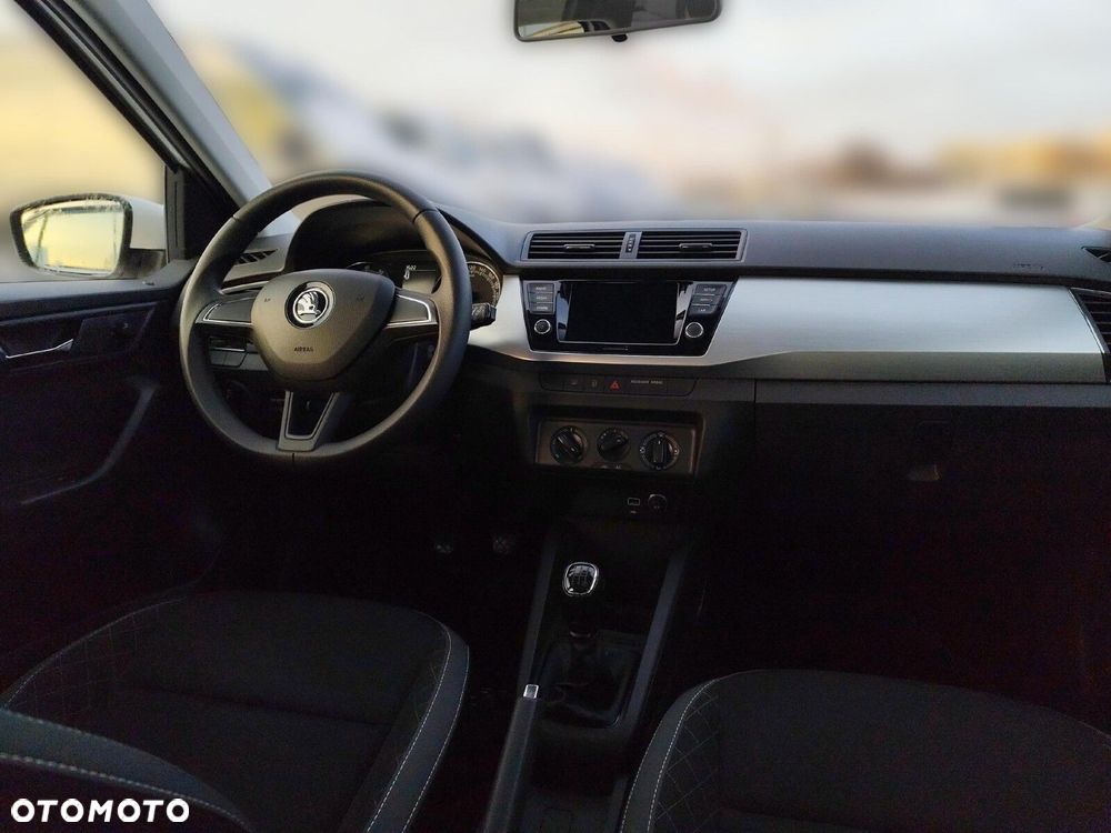 Skoda Fabia - 13