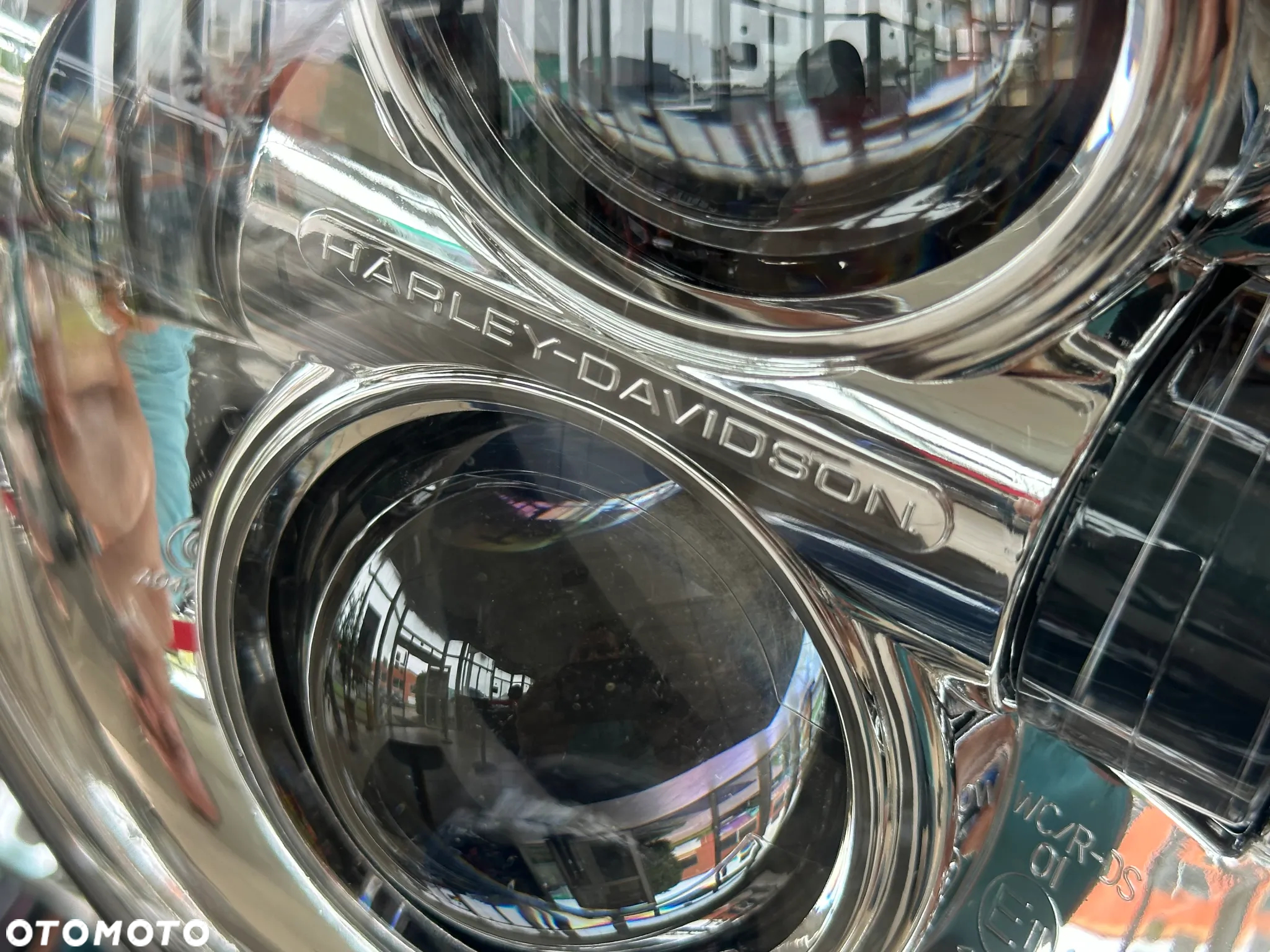 Harley-Davidson Touring Street Glide - 36