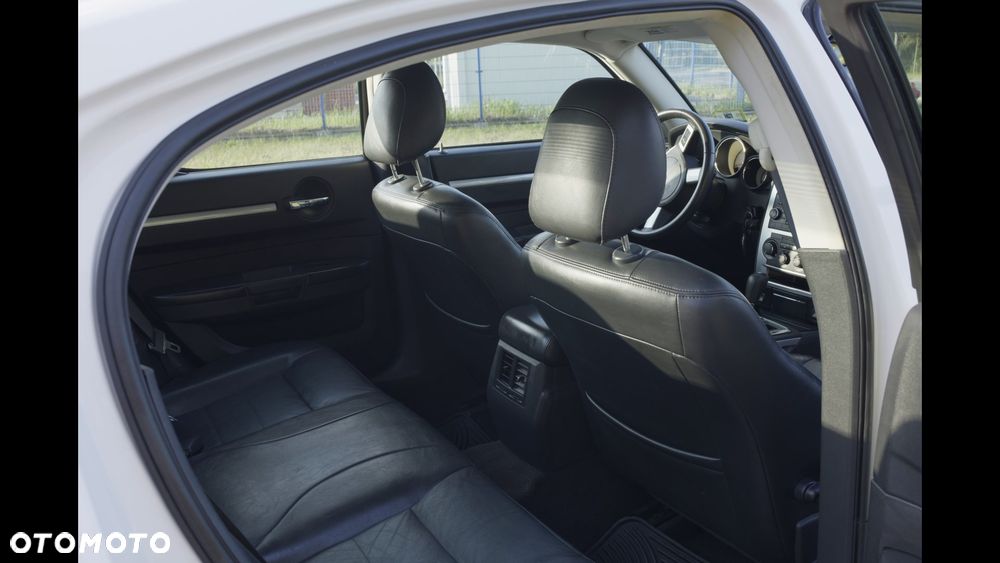Dodge Charger - 10