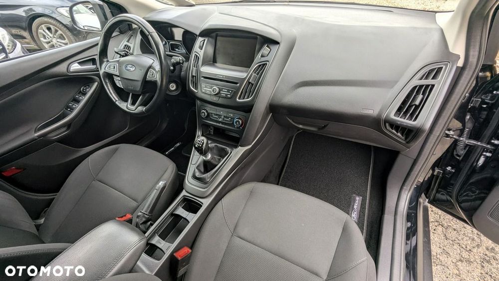 Ford Focus - 21