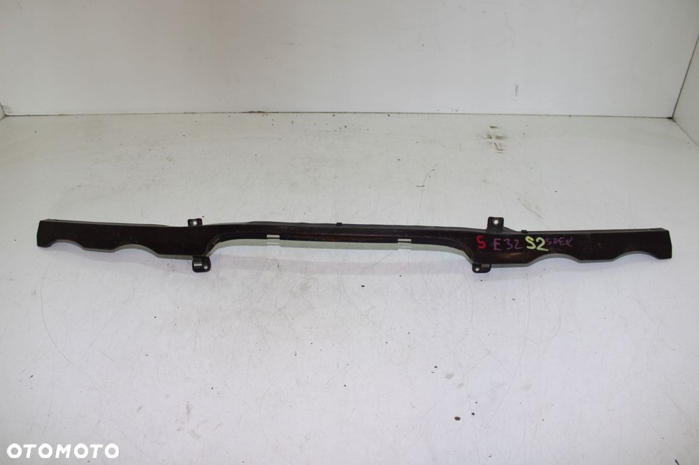 BMW E32 750I ATRAPA NOSEK GRILL PRZEDNI PAS WZMOCNIENIE SZEROKA LAMPA - 1