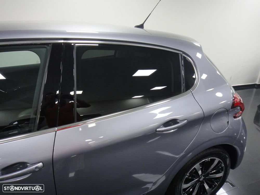 Peugeot 208 PureTech 110 Stop & Start EAT6 Tech Edition - 9