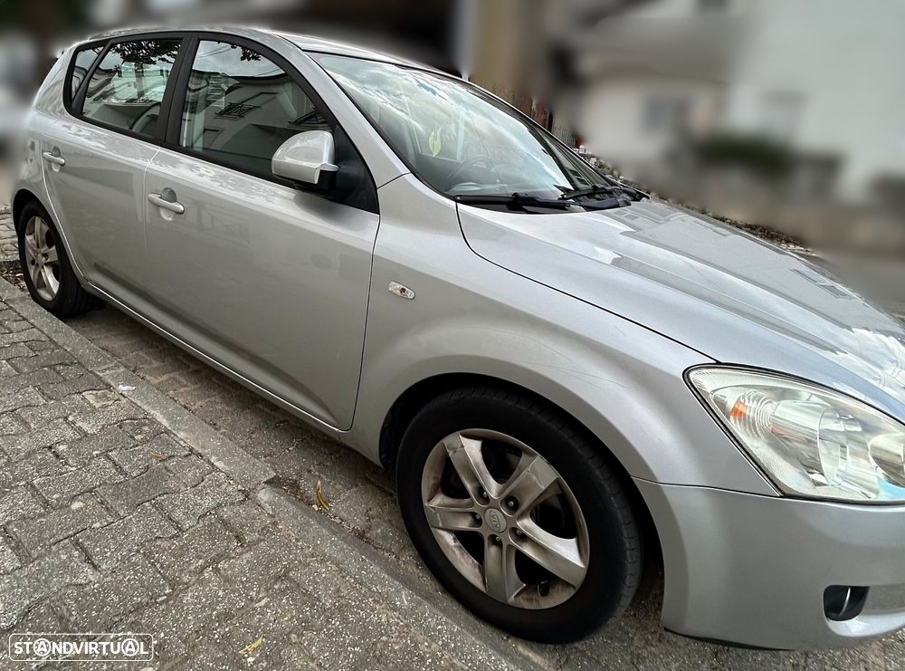 Kia Ceed 1.6 CRDi EX - 2