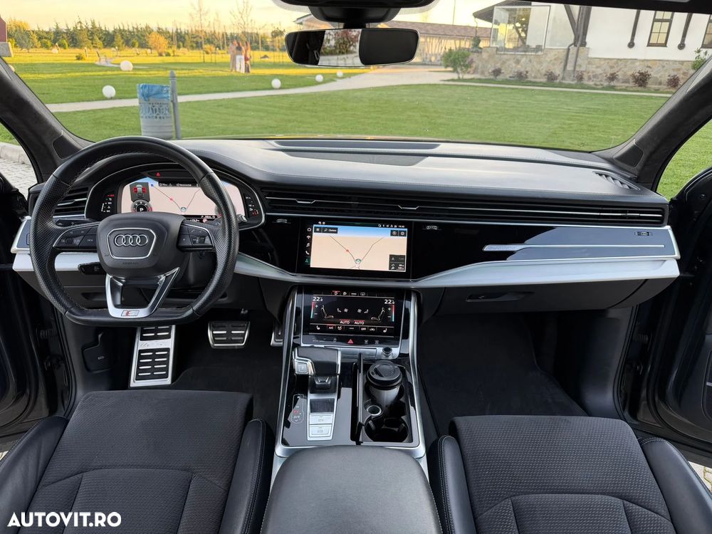 AUDI Q7 2021 — imagine 3