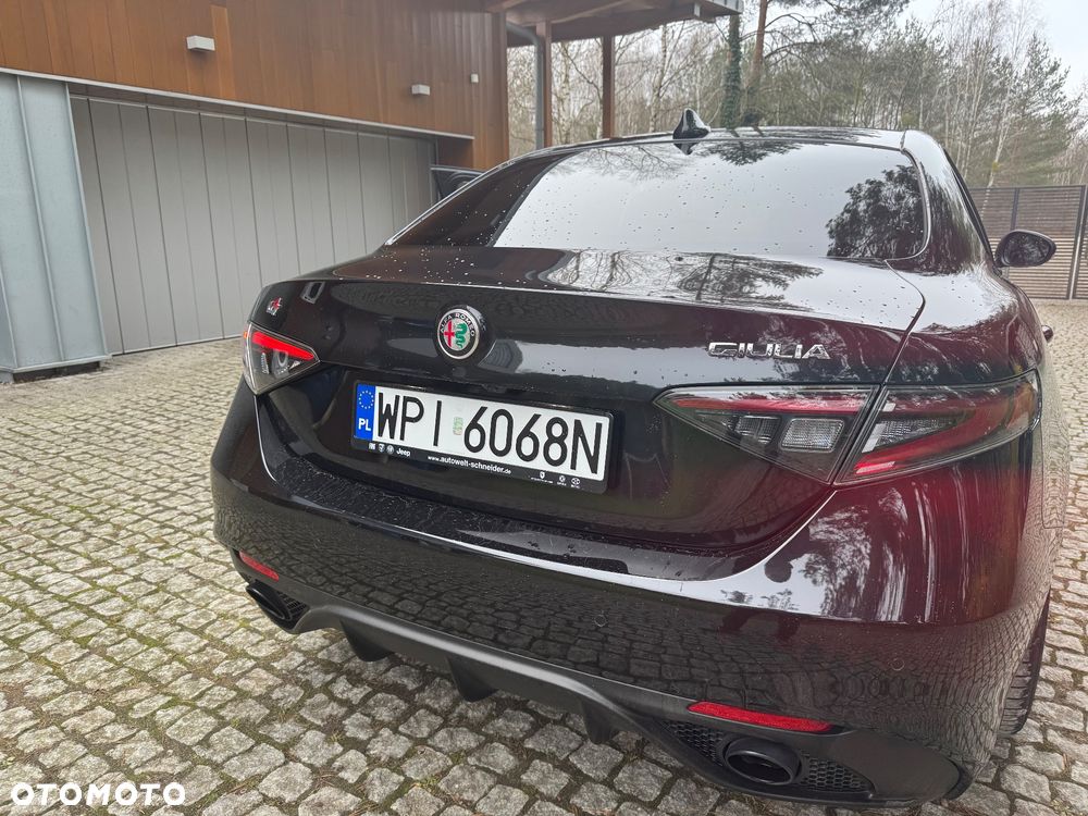 Alfa Romeo Giulia 2.0 Turbo Competizione Q4 - 7
