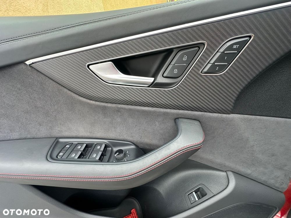 Audi RS Q8 TFSI quattro tiptronic - 24