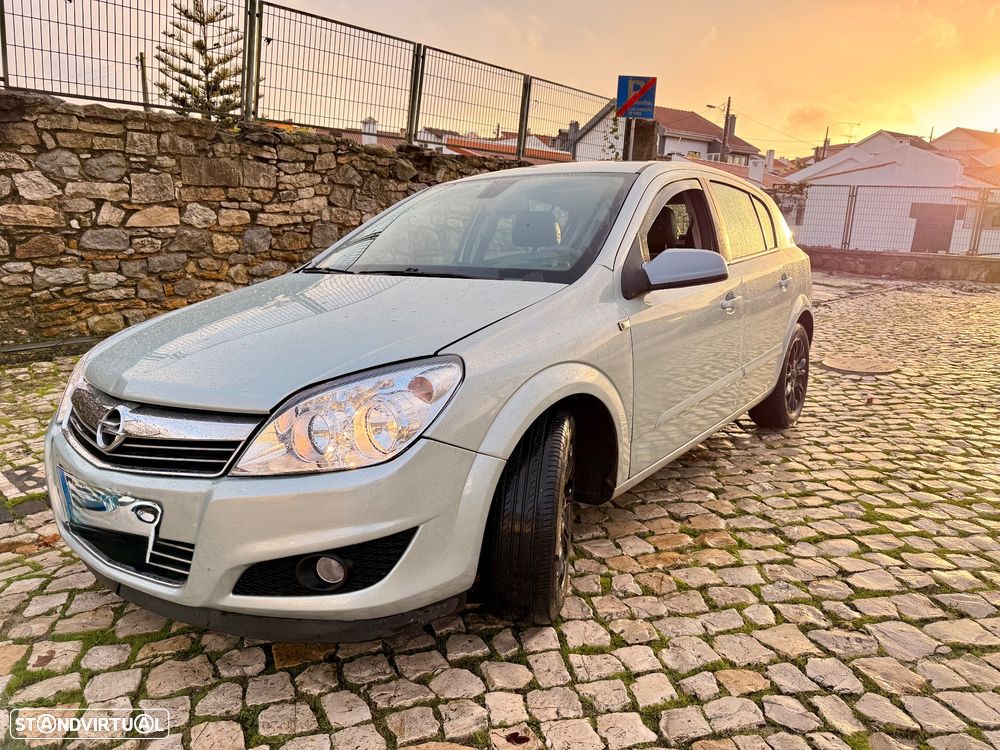 Opel Astra 1.7 CDTI Cosmo ecoFLEX - 1