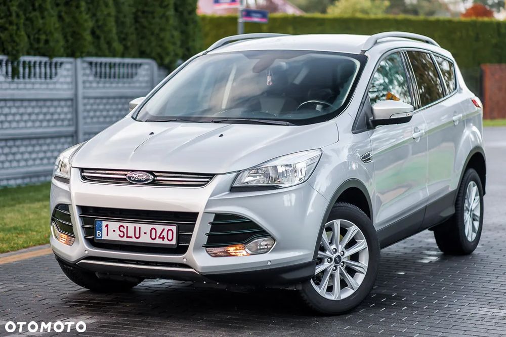 Ford Kuga 2.0 TDCi 2x4 Titanium - 3