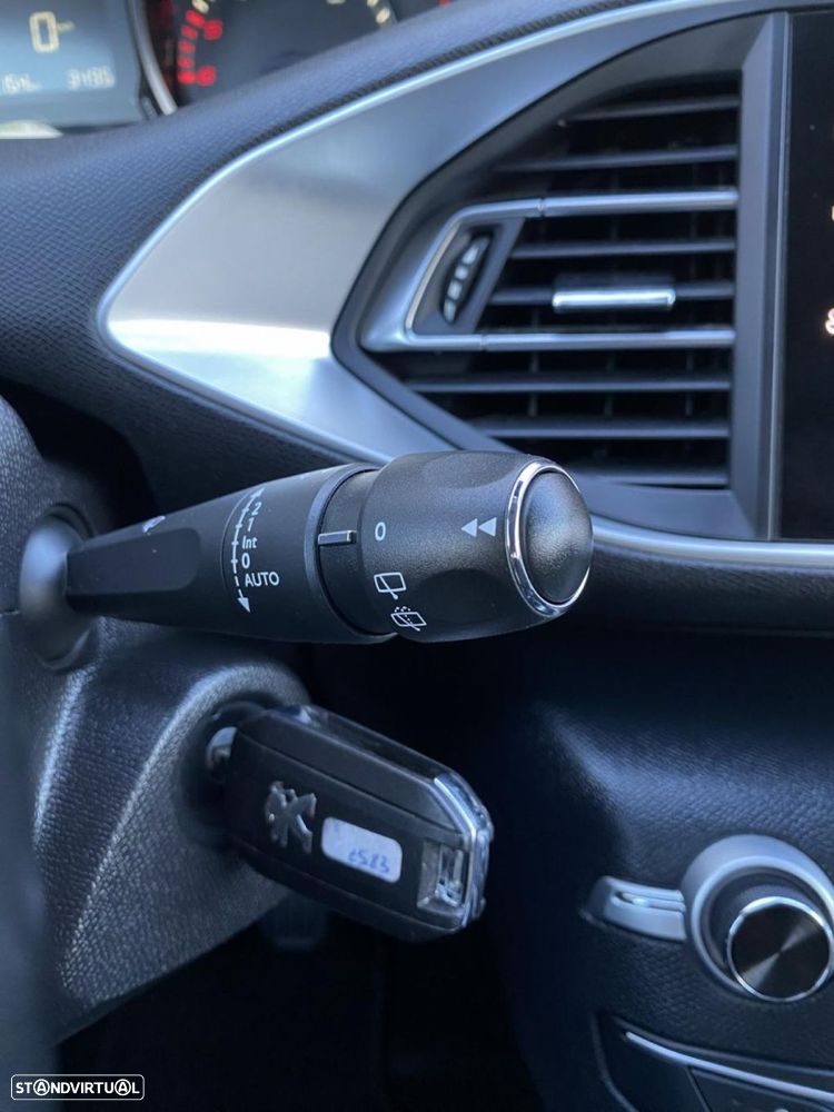 Peugeot 308 SW 1.5 BlueHDi Style - 13