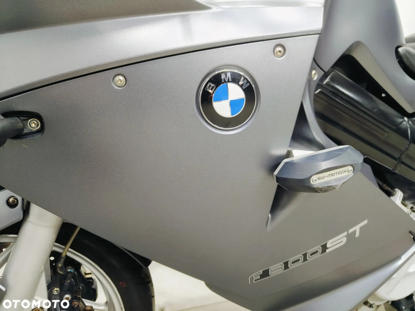 BMW F - 23