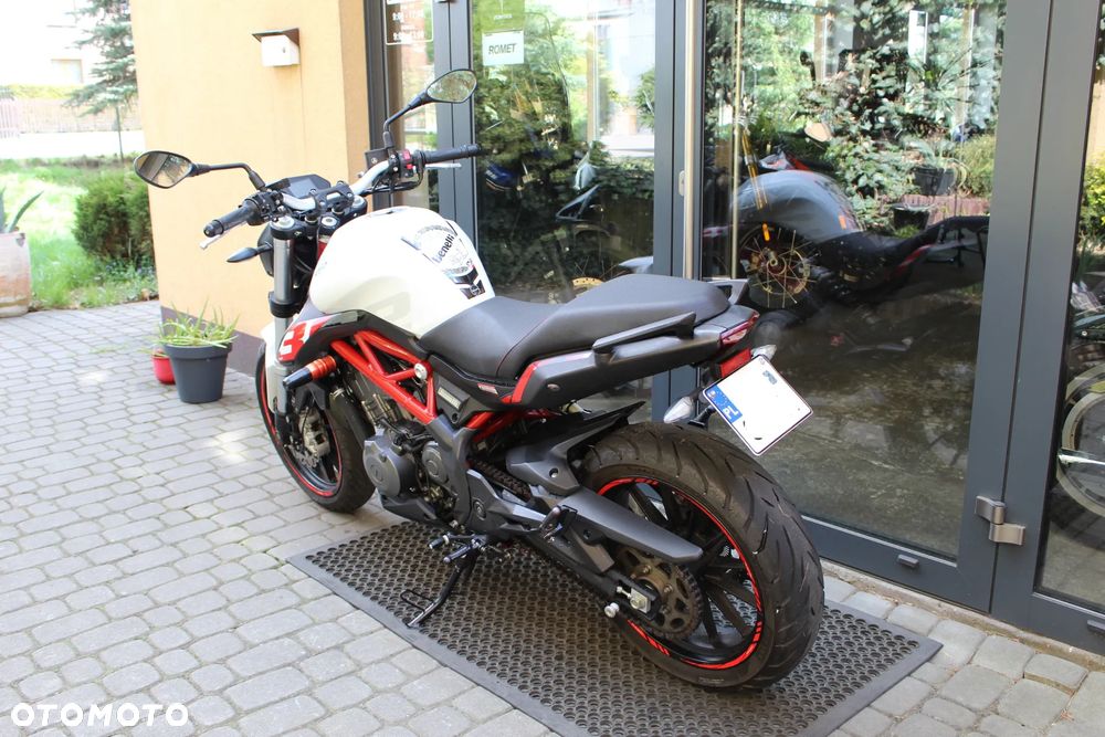 Benelli 302 S - 11