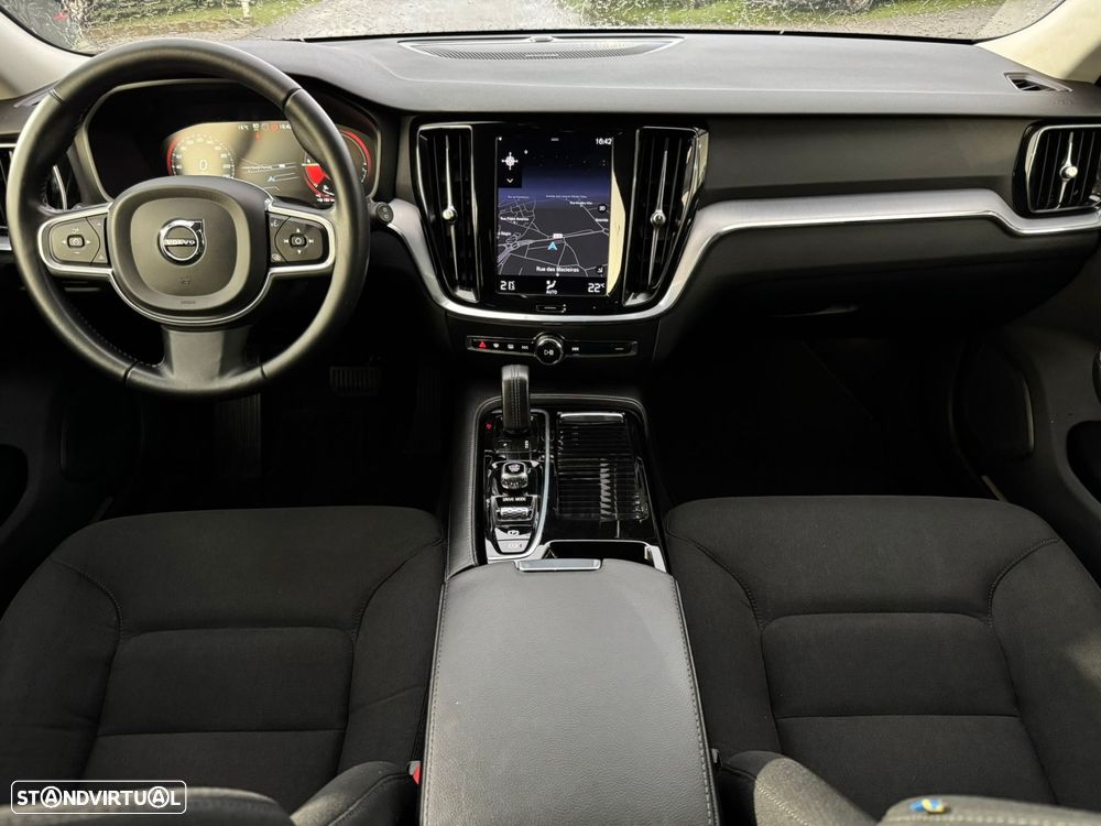 Volvo V60 2.0 T6 AWD TE R-Design Expression - 27