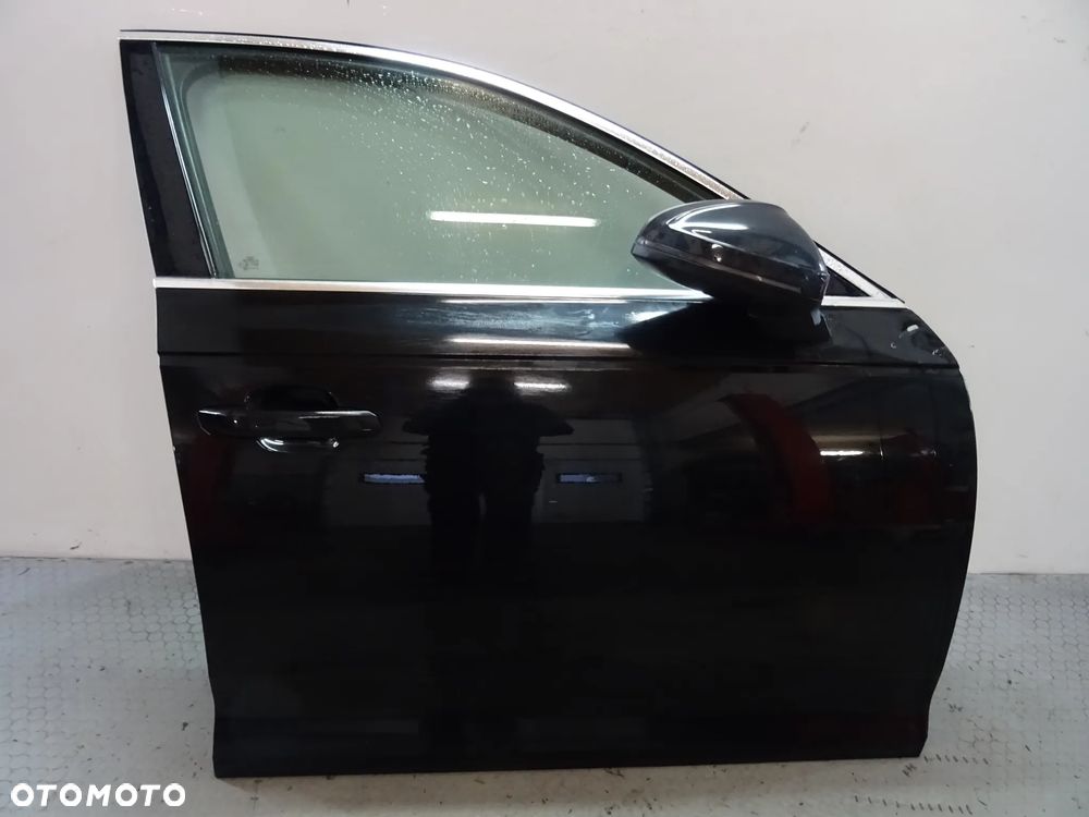 LY9T drzwi prawe przod  Audi A4 B9 8W 15-20 czesci - 1