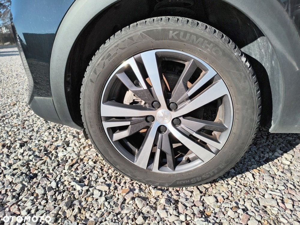 Peugeot 3008 1.2 PureTech Allure Pack S&S EAT8 - 11