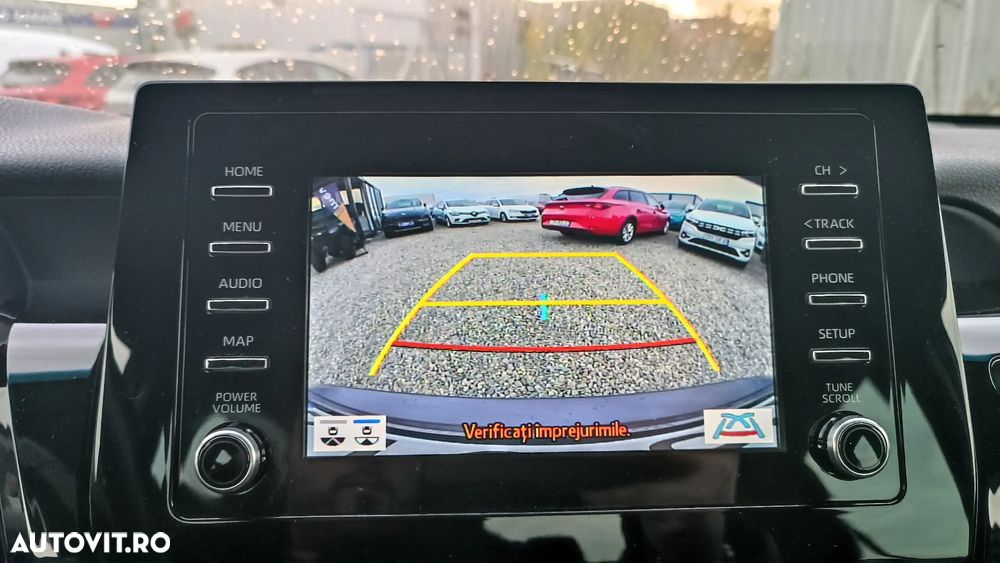 Toyota Camry 2.5 Hybrid Exclusive - 24