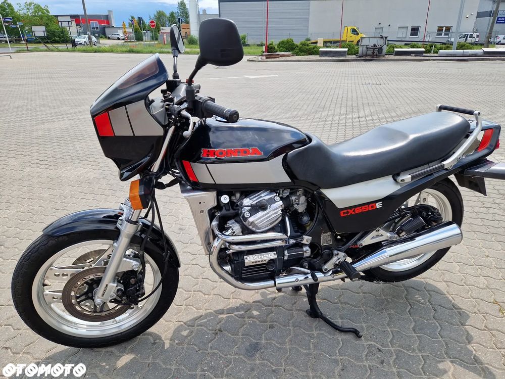 Honda CX - 8