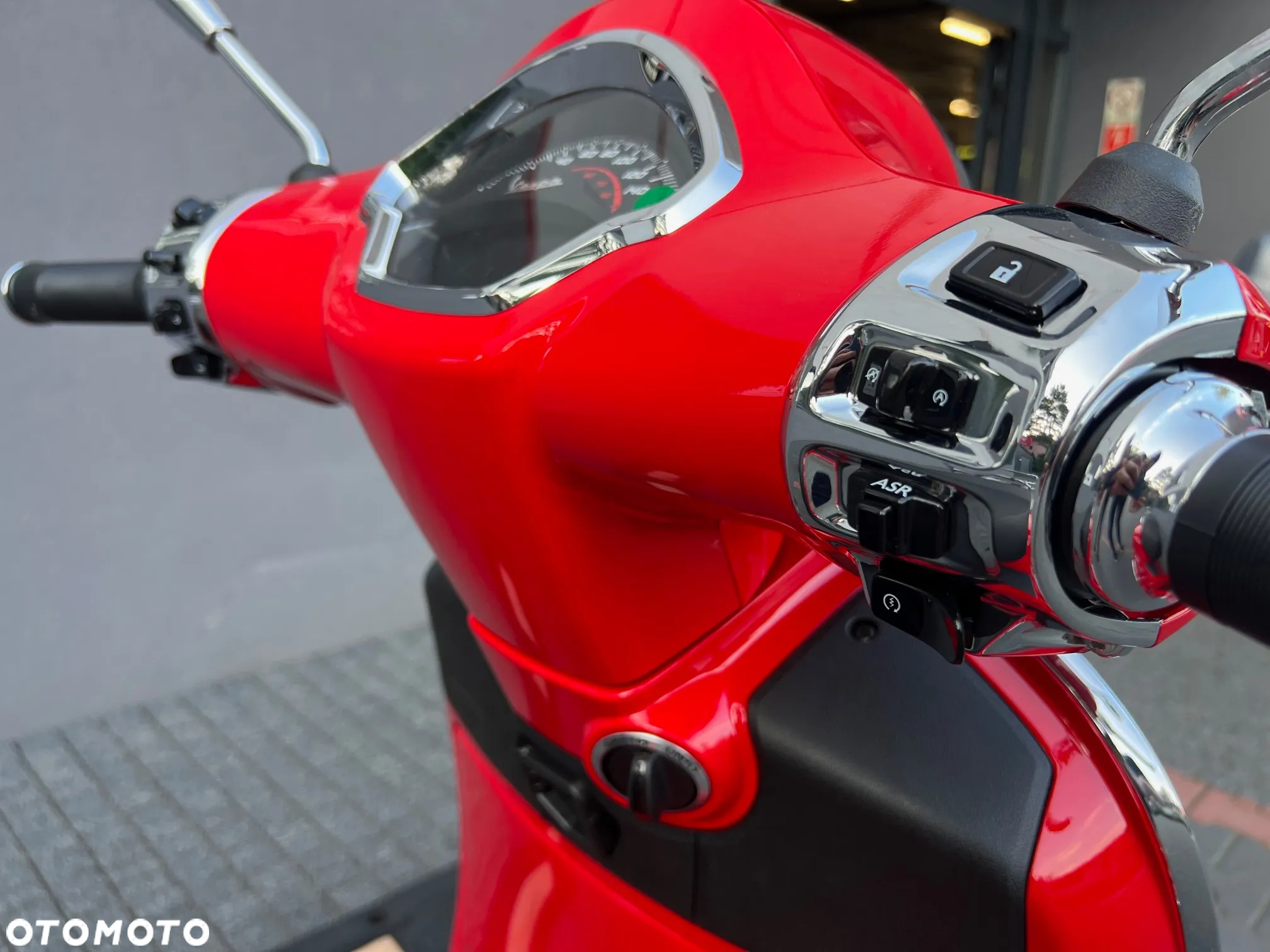 Vespa GTS - 6