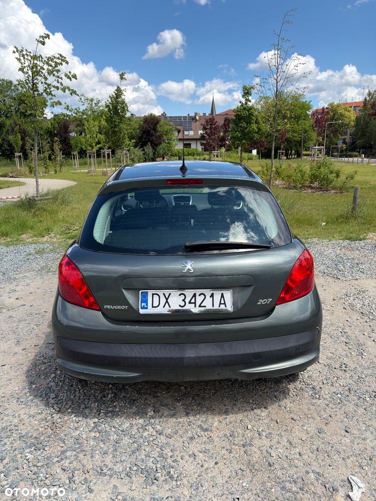 Peugeot 207 1.6 - 7