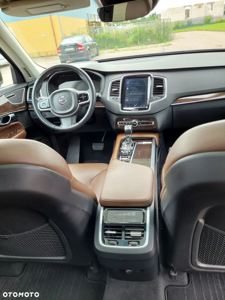 Volvo XC 90 - 11