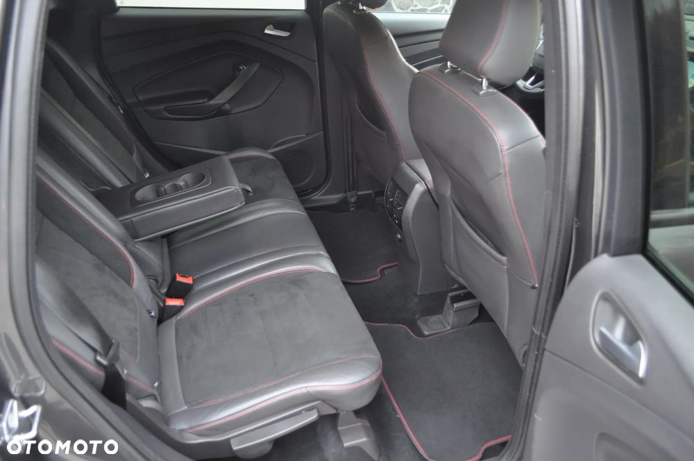 Ford Kuga 2.0 TDCi 4x2 ST-Line - 25