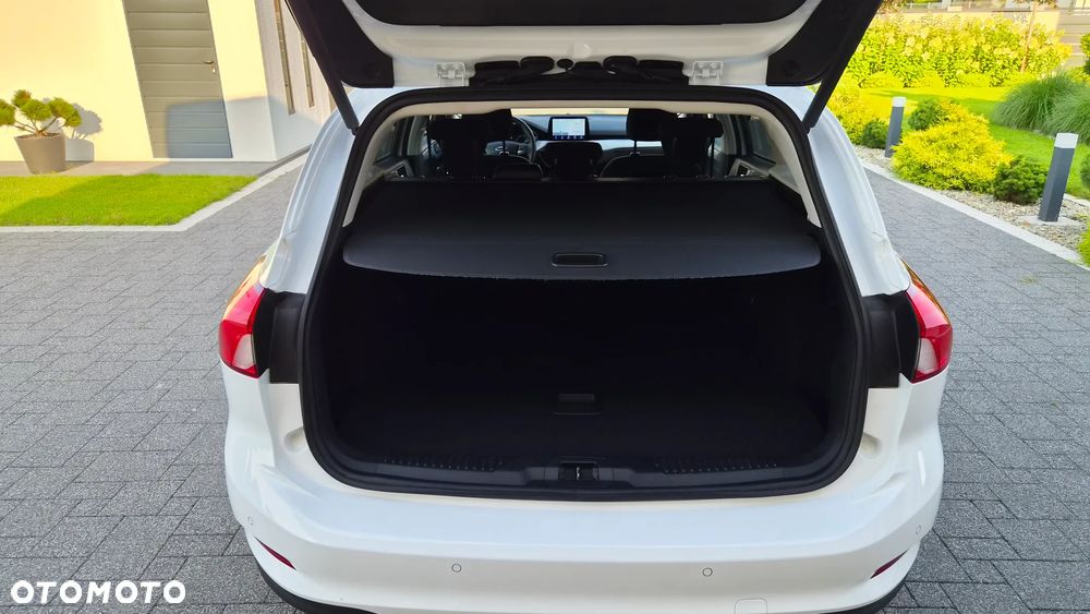 Ford Focus 1.5 EcoBlue Start-Stopp-System TITANIUM DESIGN - 34