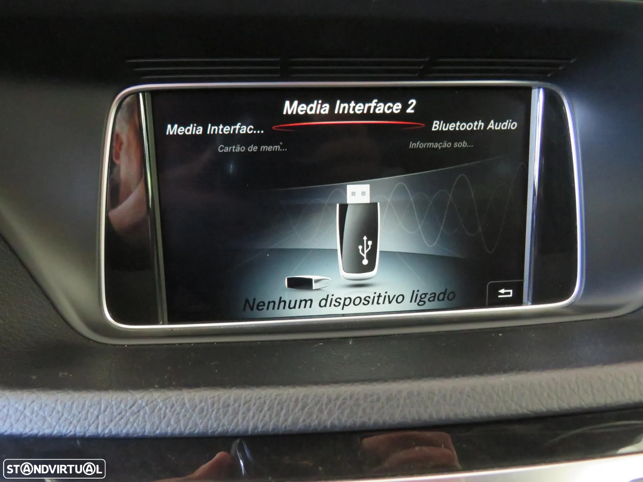 Mercedes-Benz E 250 BlueTEC Avantgarde Auto. - 39