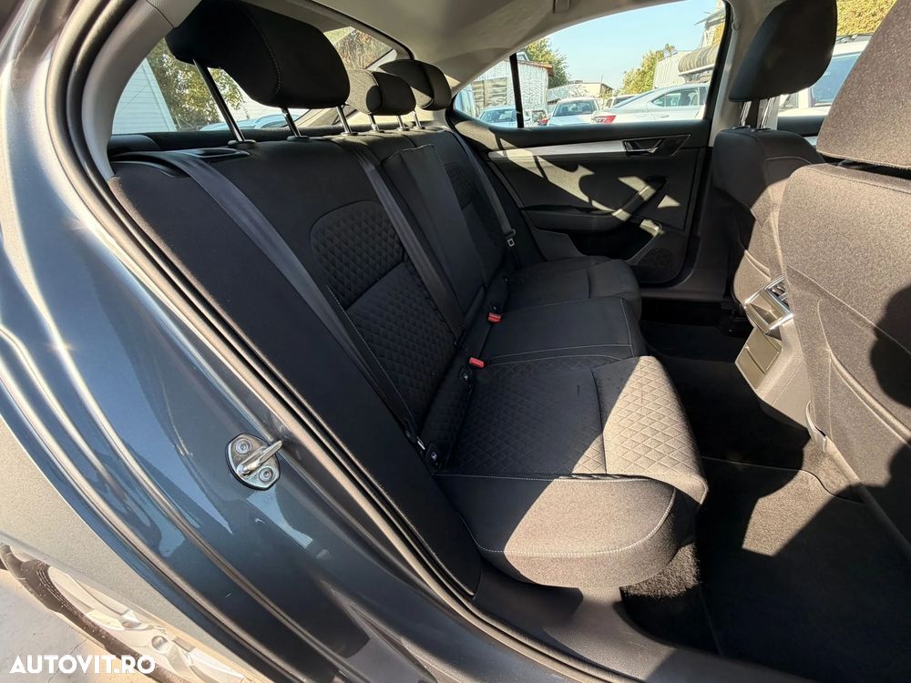 Skoda Superb 2.0 TDI DSG Style - 20