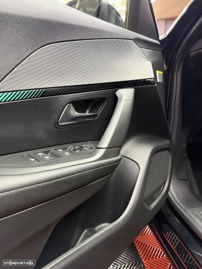 Peugeot e-2008 50 kWh Allure - 8