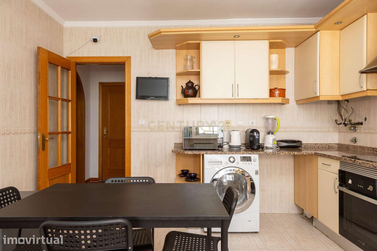 Apartamento T3 Duplex no Carregado - Grande imagem: 3/27