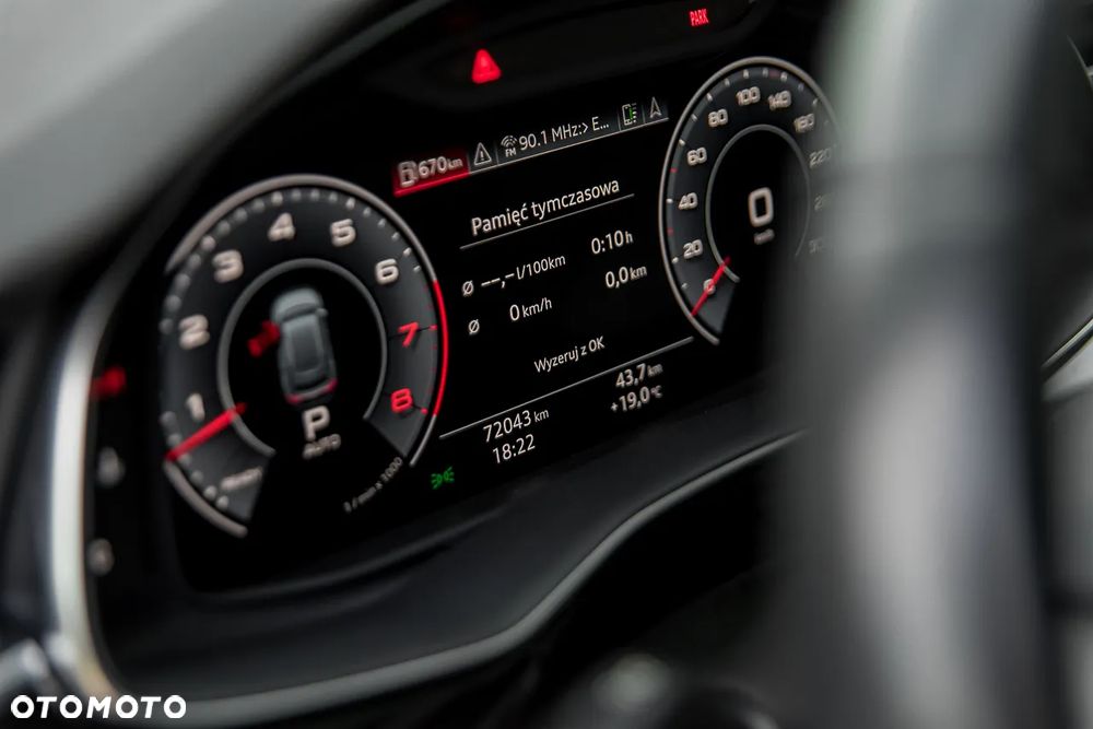 Audi Q8 55 TFSI quattro tiptronic - 23