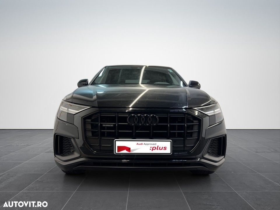 Audi Q8 - 8