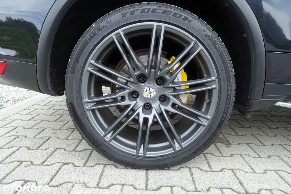 Porsche Cayenne S - 9