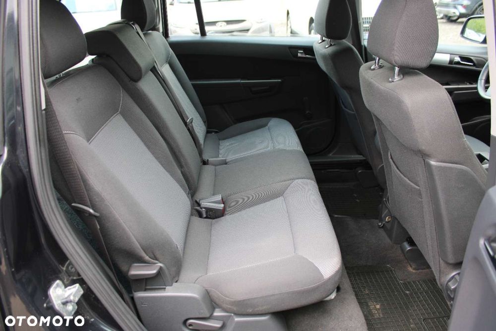 Opel Zafira - 19