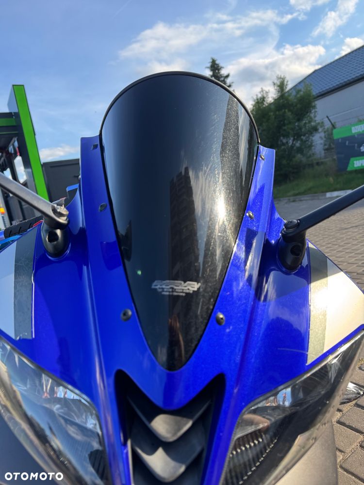Yamaha YZF - 11